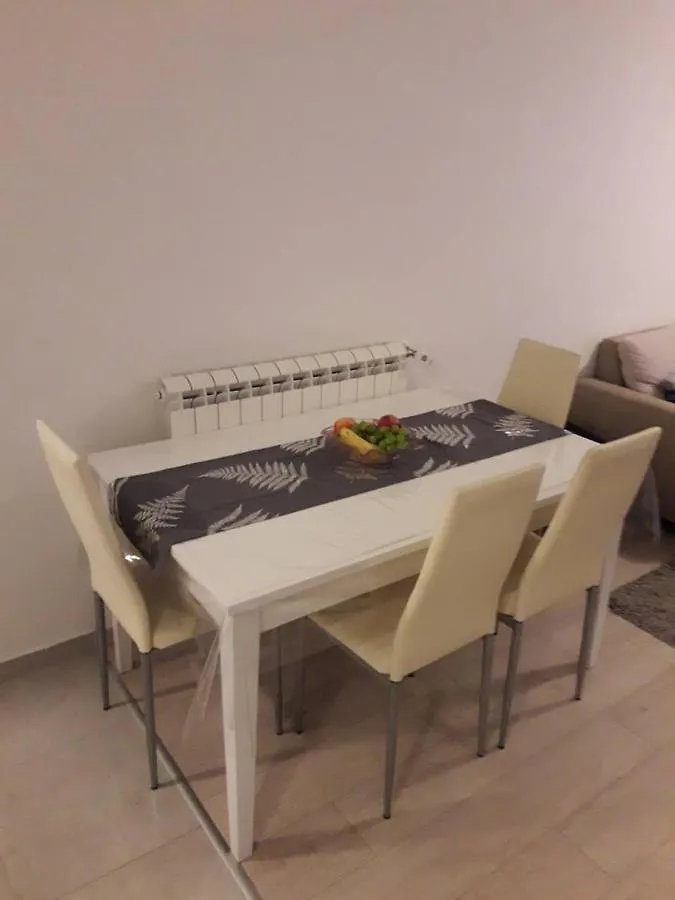 Apartments Aurora Pola
