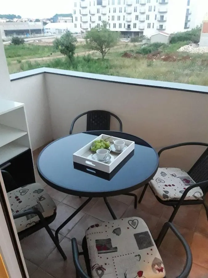 Apartments Aurora Pula 0*,  Croatia